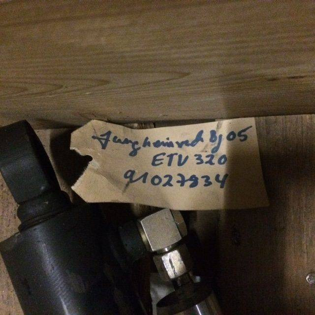 Cylinder, Shift for Jungheinrich ETV320 - Hydraulic cylinder for Material handling equipment: picture 4 Cylinder, Shift for Jungheinrich ETV320 - Hydraulic cylinder for Material handling equipment: picture 4