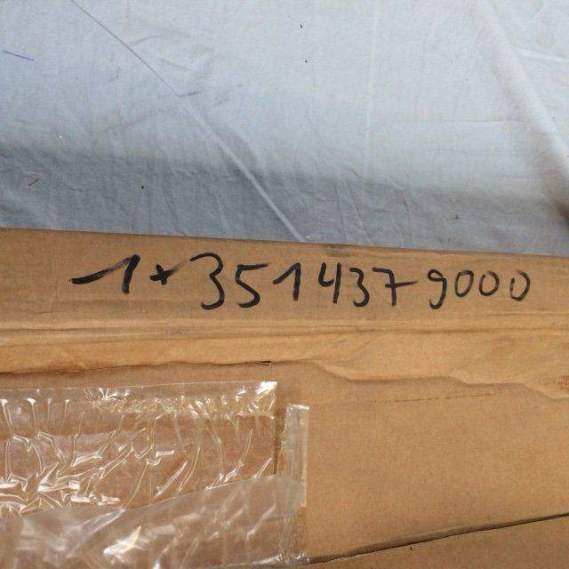 Front Glass Panel for Linde H20-30 - Window and parts for Material handling equipment: picture 3 Front Glass Panel for Linde H20-30 - Window and parts for Material handling equipment: picture 3