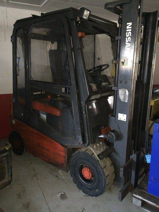 Full cabin for Nissan Q 02L25CU - Door and parts for Material handling equipment: picture 1 Full cabin for Nissan Q 02L25CU - Door and parts for Material handling equipment: picture 1