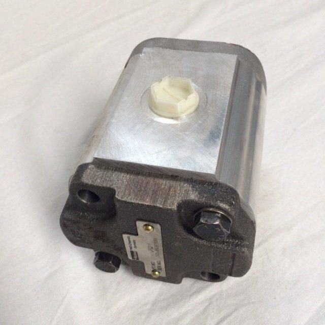 Hydraulic Pump for Mitsubishi - Steering pump for Material handling equipment: picture 1 Hydraulic Pump for Mitsubishi - Steering pump for Material handling equipment: picture 1