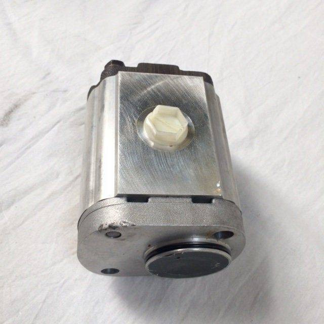 Hydraulic Pump for Mitsubishi - Steering pump for Material handling equipment: picture 2 Hydraulic Pump for Mitsubishi - Steering pump for Material handling equipment: picture 2