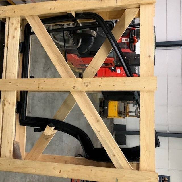 Left door for Linde 1204 series - Door and parts for Material handling equipment: picture 2 Left door for Linde 1204 series - Door and parts for Material handling equipment: picture 2