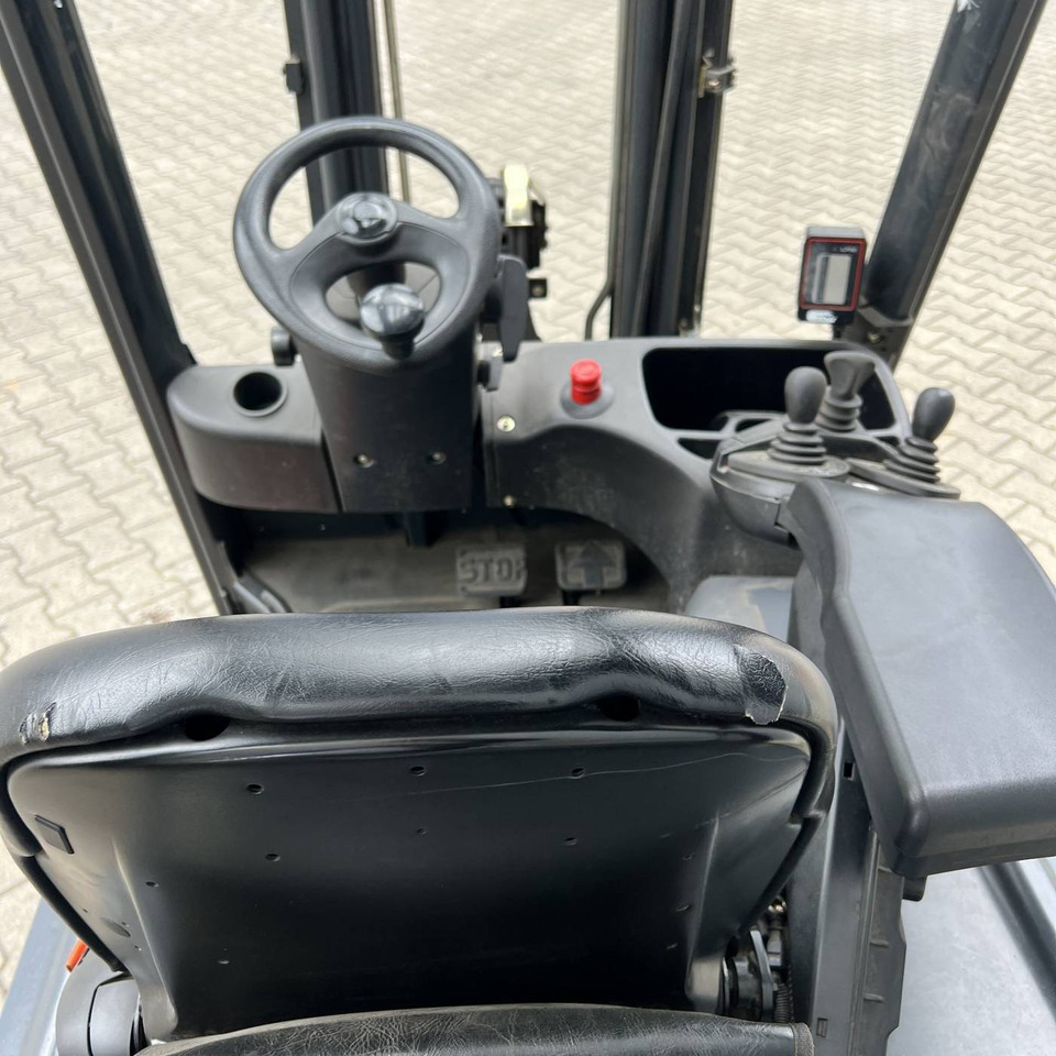 Linde E16H (386-01) - Electric forklift: picture 4 Linde E16H (386-01) - Electric forklift: picture 4