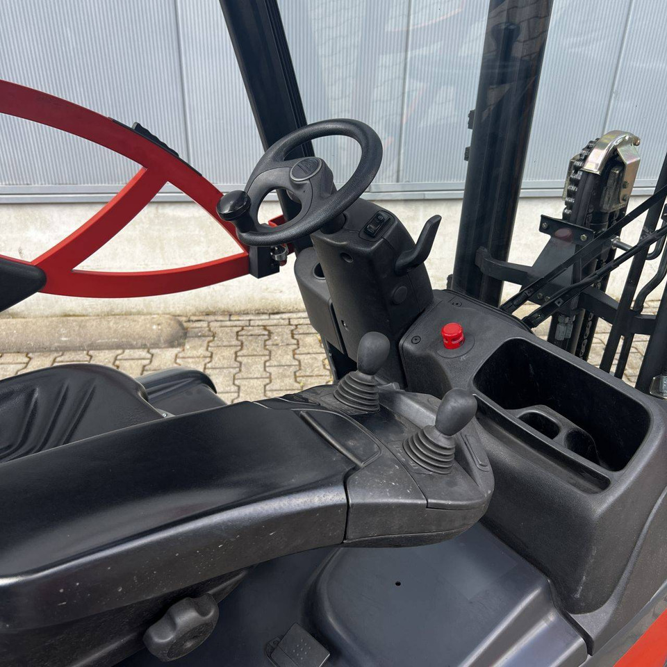 Linde E16PH-02 (386) EVO - Electric forklift: picture 3 Linde E16PH-02 (386) EVO - Electric forklift: picture 3