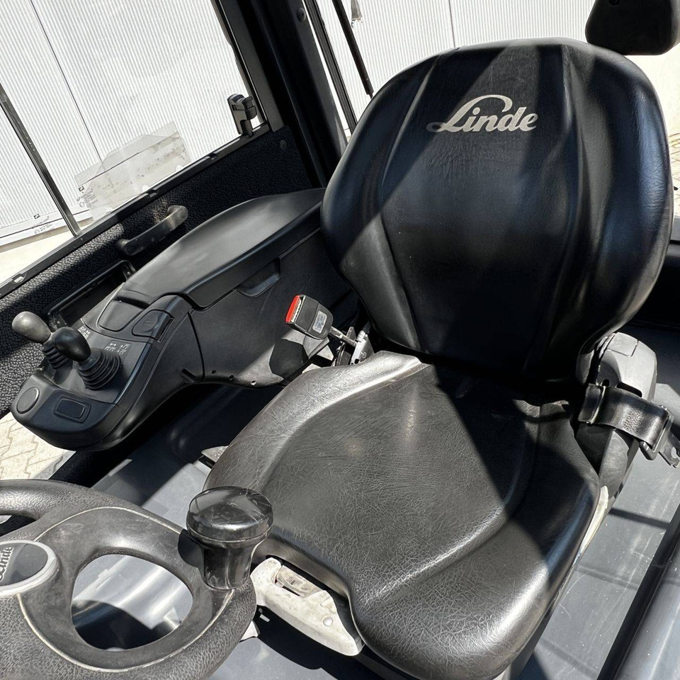 Linde E20PH (386-02) EVO - Electric forklift: picture 5 Linde E20PH (386-02) EVO - Electric forklift: picture 5