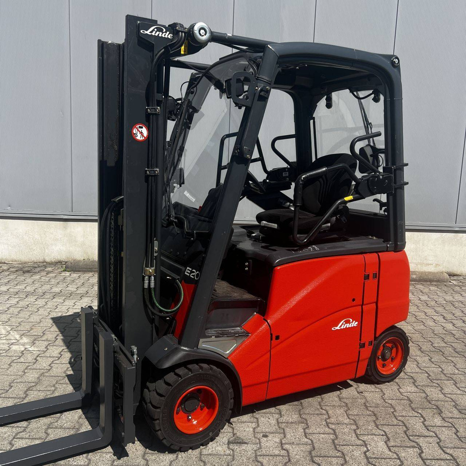 Linde E20PH (386) - Electric forklift: picture 1 Linde E20PH (386) - Electric forklift: picture 1