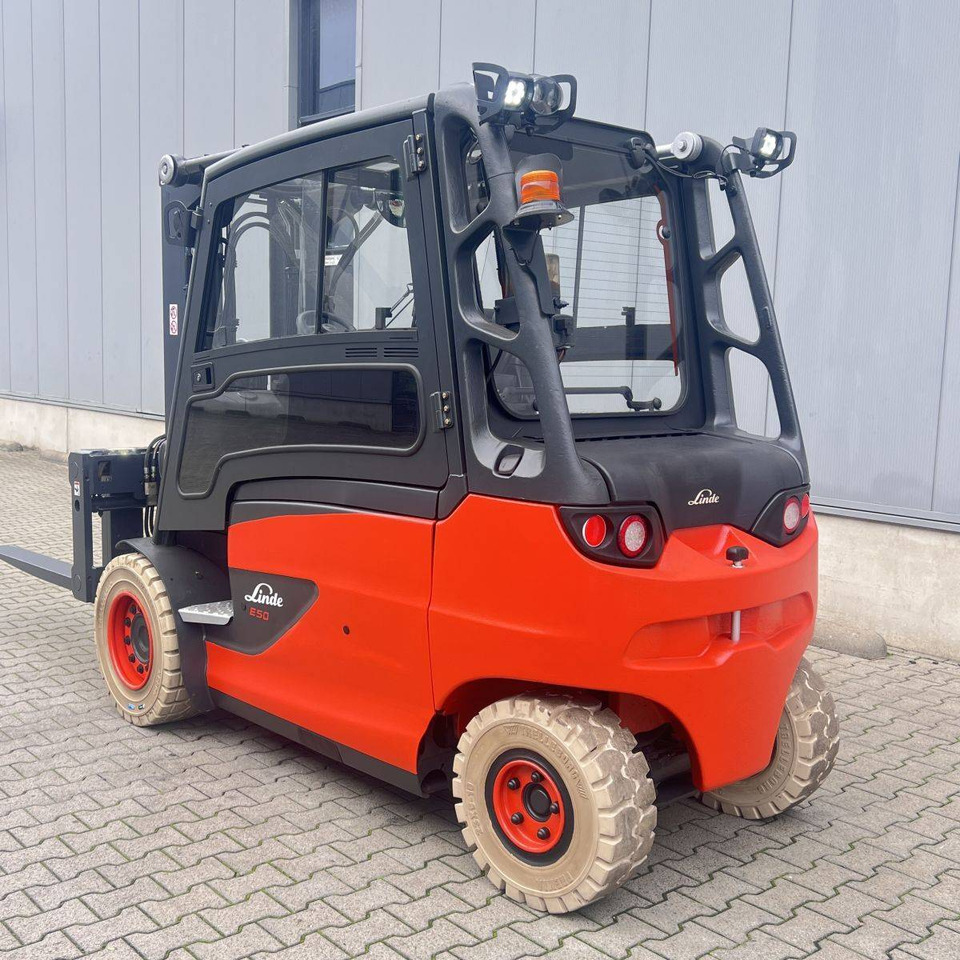 Linde E50/600L (388) LOW - Electric forklift: picture 3 Linde E50/600L (388) LOW - Electric forklift: picture 3