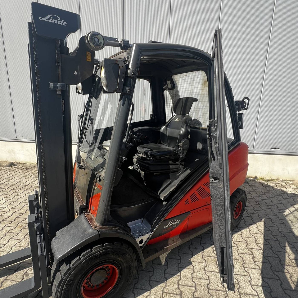 Linde H30D-02 (393) EVO - Diesel forklift: picture 3 Linde H30D-02 (393) EVO - Diesel forklift: picture 3