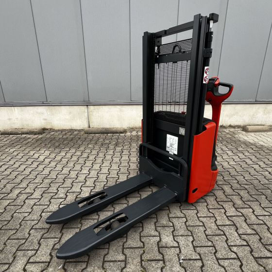 Linde L12 (1172) - Stacker: picture 5 Linde L12 (1172) - Stacker: picture 5