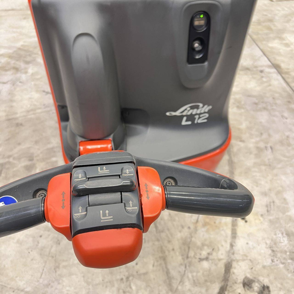 Linde L12i (1172) - Stacker: picture 5 Linde L12i (1172) - Stacker: picture 5