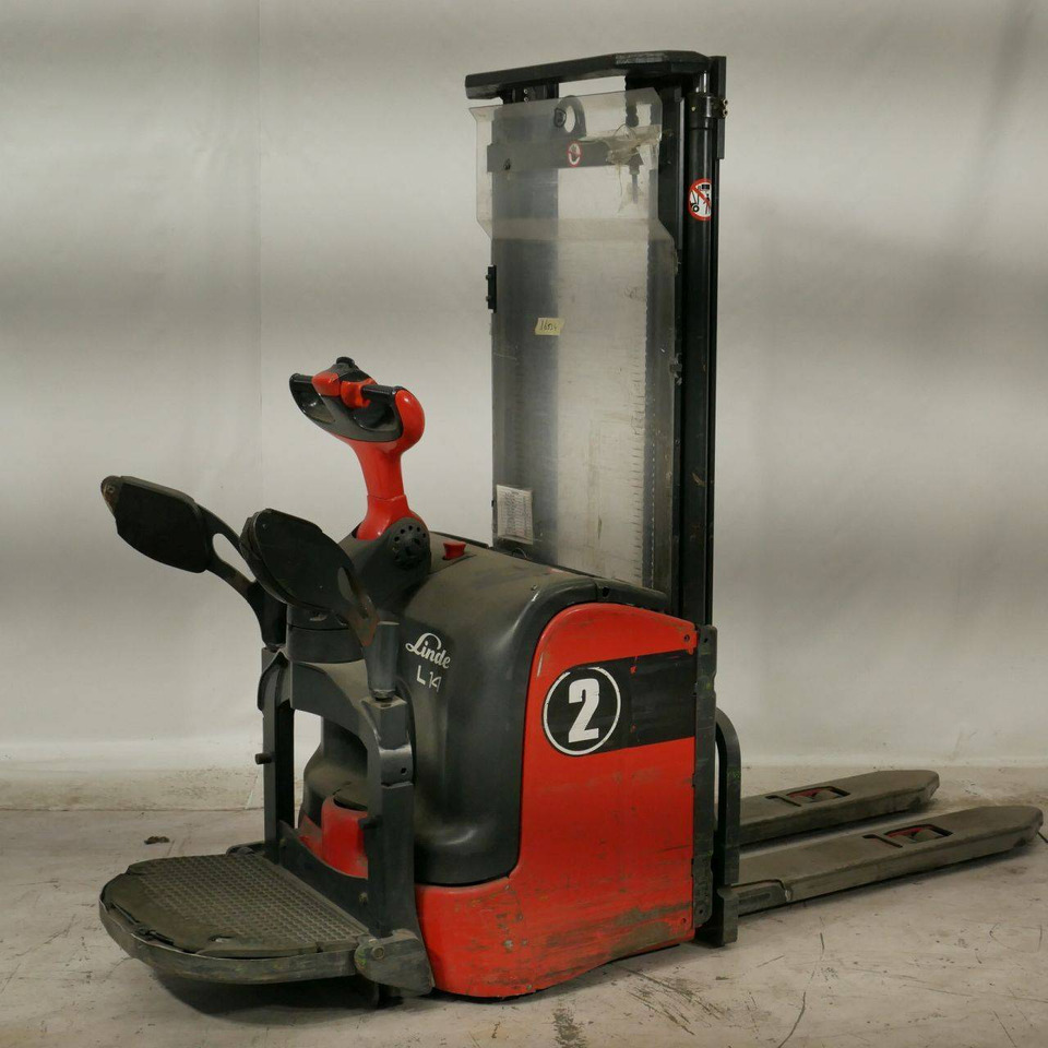 Linde L14AP (372) - Stacker: picture 1 Linde L14AP (372) - Stacker: picture 1