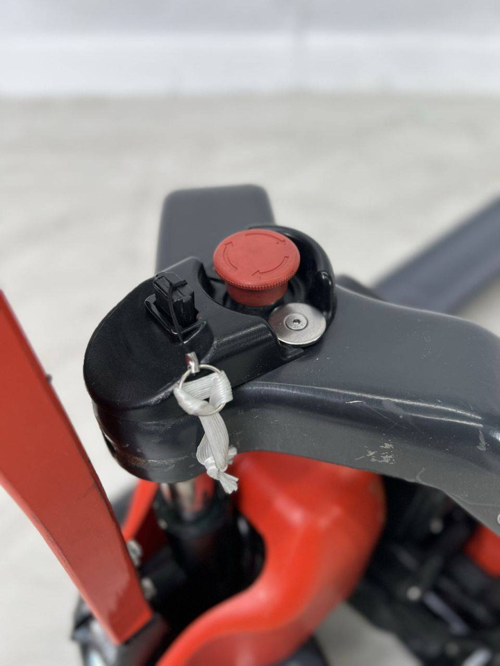 Pallet truck Linde MT12 (1131): picture 7 Pallet truck Linde MT12 (1131): picture 7