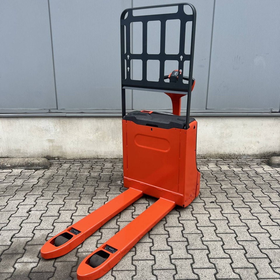 Linde T16 (1152) - Pallet truck: picture 3 Linde T16 (1152) - Pallet truck: picture 3