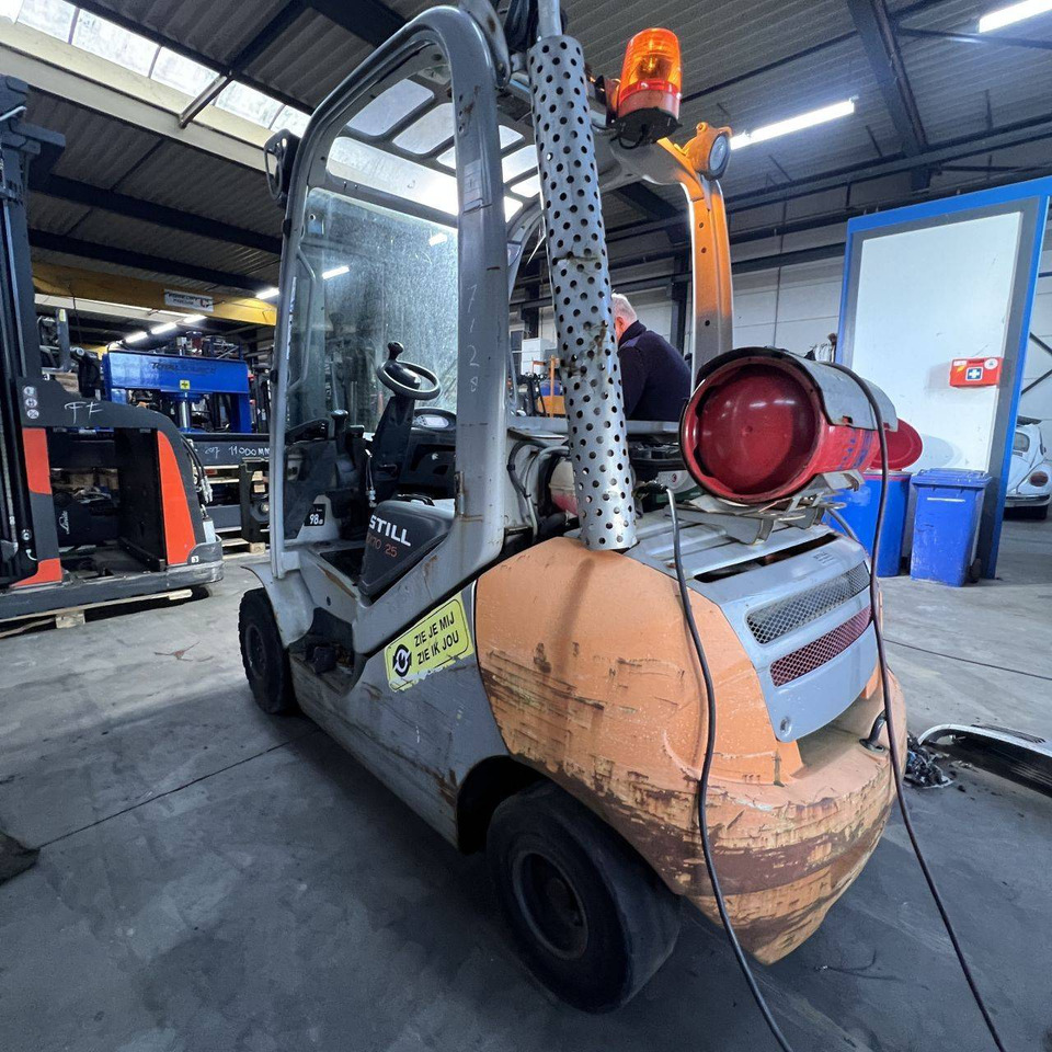 Still RX70-25T - Electric forklift: picture 2 Still RX70-25T - Electric forklift: picture 2