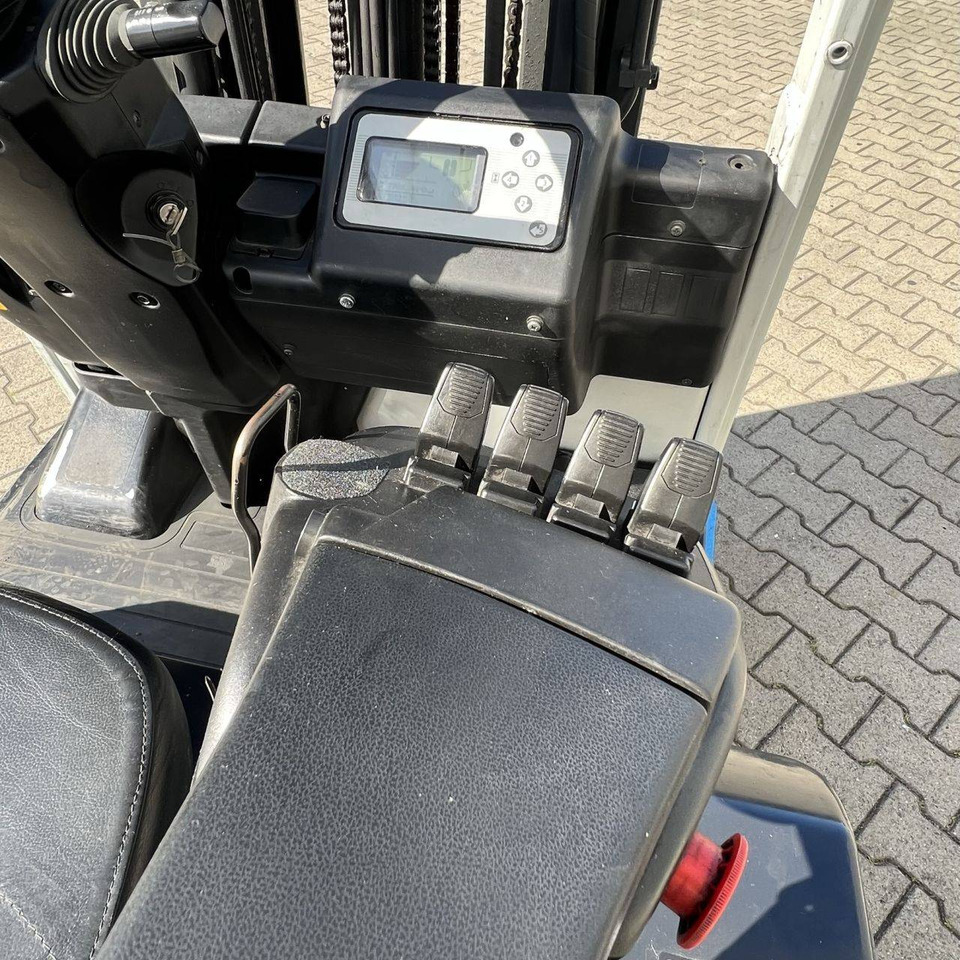 Unicarriers AG1N1L16Q - Electric forklift: picture 5 Unicarriers AG1N1L16Q - Electric forklift: picture 5