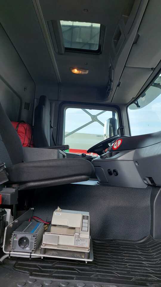 MERCEDES ACTROS - Tank truck: picture 3 MERCEDES ACTROS - Tank truck: picture 3