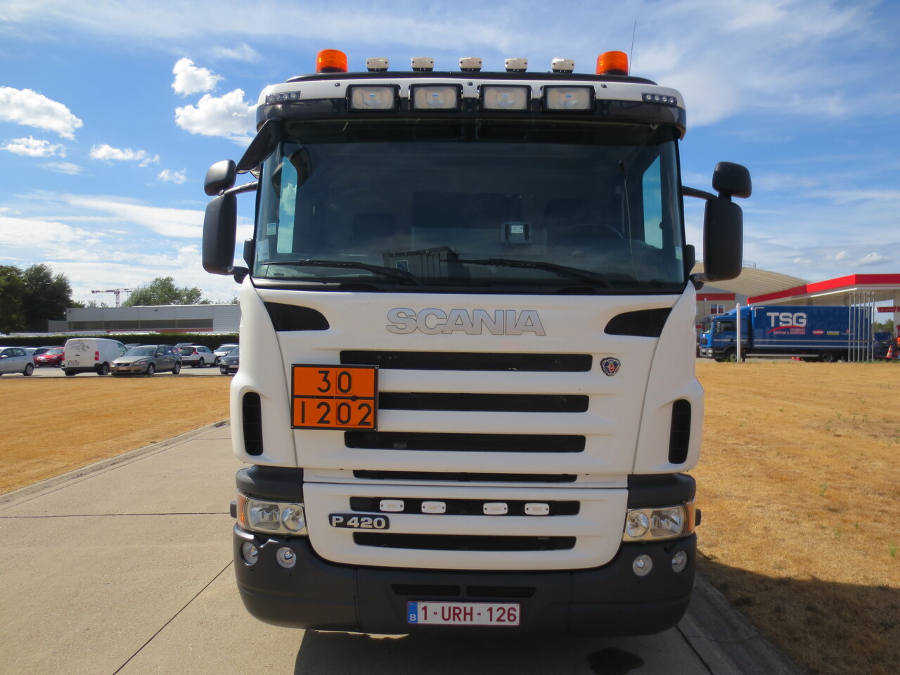 Scania P420 - Tractor unit: picture 5 Scania P420 - Tractor unit: picture 5
