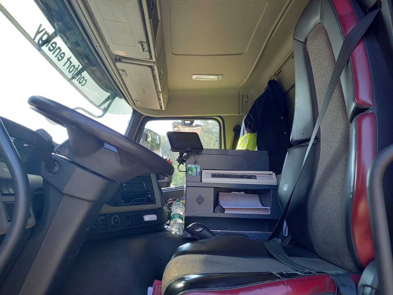 VOLVO FM - Tank truck: picture 4 VOLVO FM - Tank truck: picture 4