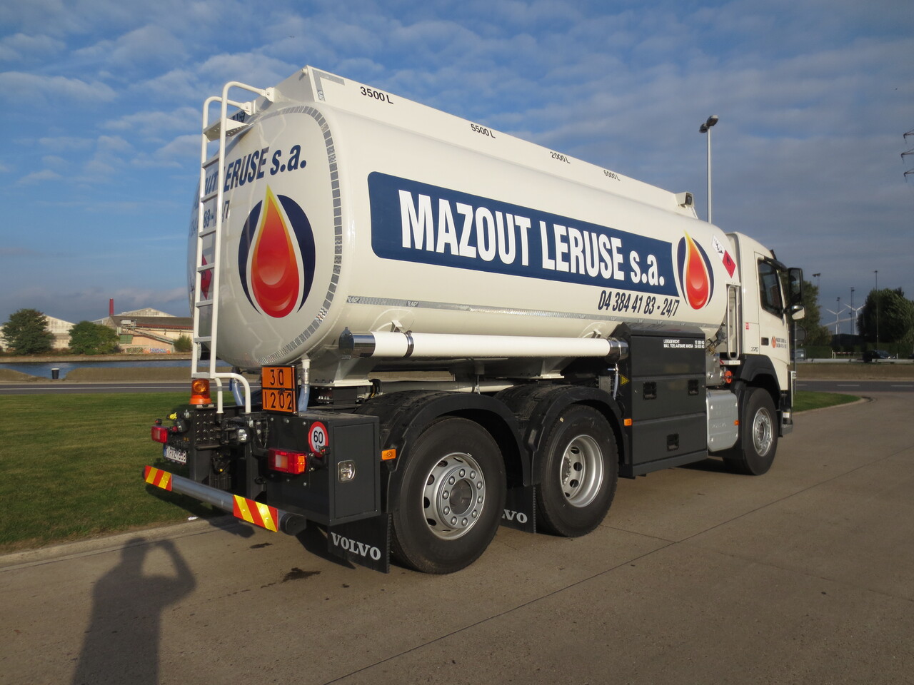 Tank truck VOLVO FM: picture 7