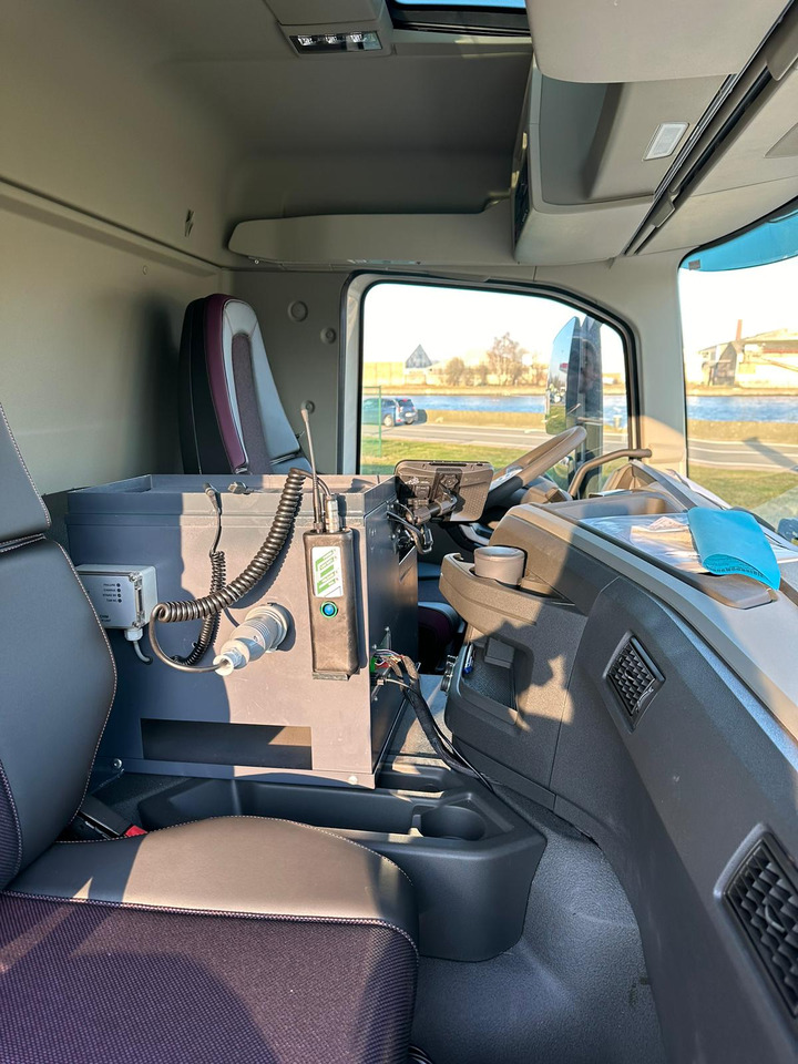 VOLVO FM - Tank truck: picture 3 VOLVO FM - Tank truck: picture 3