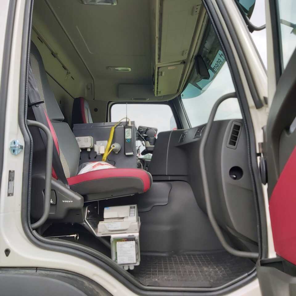 VOLVO FM430HP - Tank truck: picture 5 VOLVO FM430HP - Tank truck: picture 5