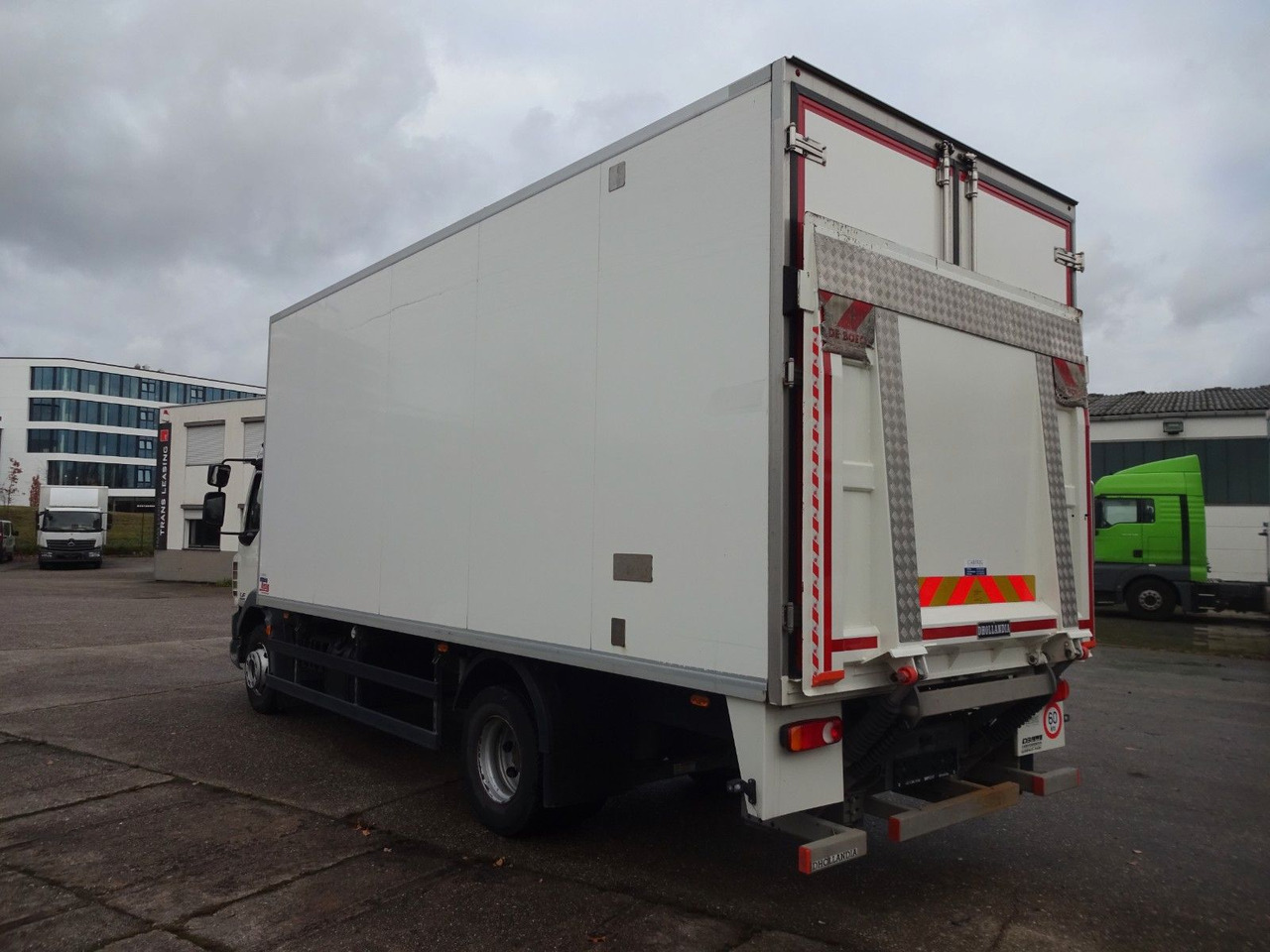 DAF LF 220, 16 T, LBW, Türen, Klima, Automat, Kamera - Refrigerator truck: picture 5 DAF LF 220, 16 T, LBW, Türen, Klima, Automat, Kamera - Refrigerator truck: picture 5