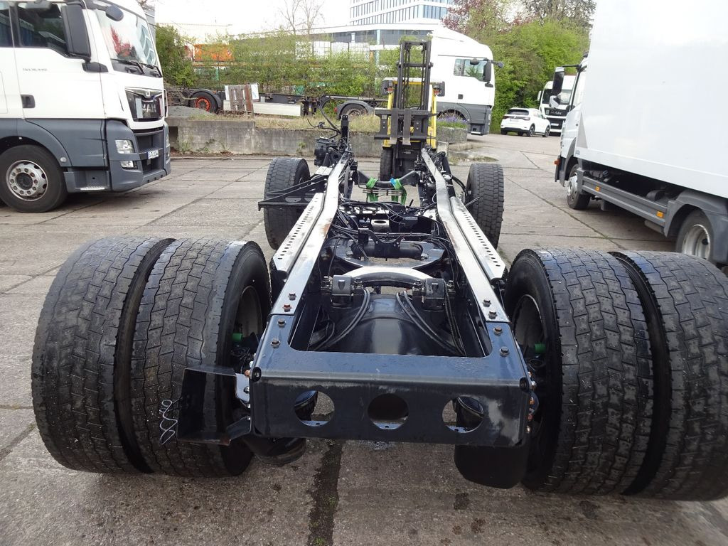 MAN TGX 18.480, Chassis mit Hinterachse, Bj-2016 - Frame/ Chassis for Truck: picture 4 MAN TGX 18.480, Chassis mit Hinterachse, Bj-2016 - Frame/ Chassis for Truck: picture 4