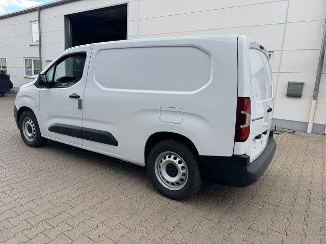 Peugeot Partner Premium Elektro, L2H1, 100 kW, Kamera - Small van, Electric van: picture 4 Peugeot Partner Premium Elektro, L2H1, 100 kW, Kamera - Small van, Electric van: picture 4