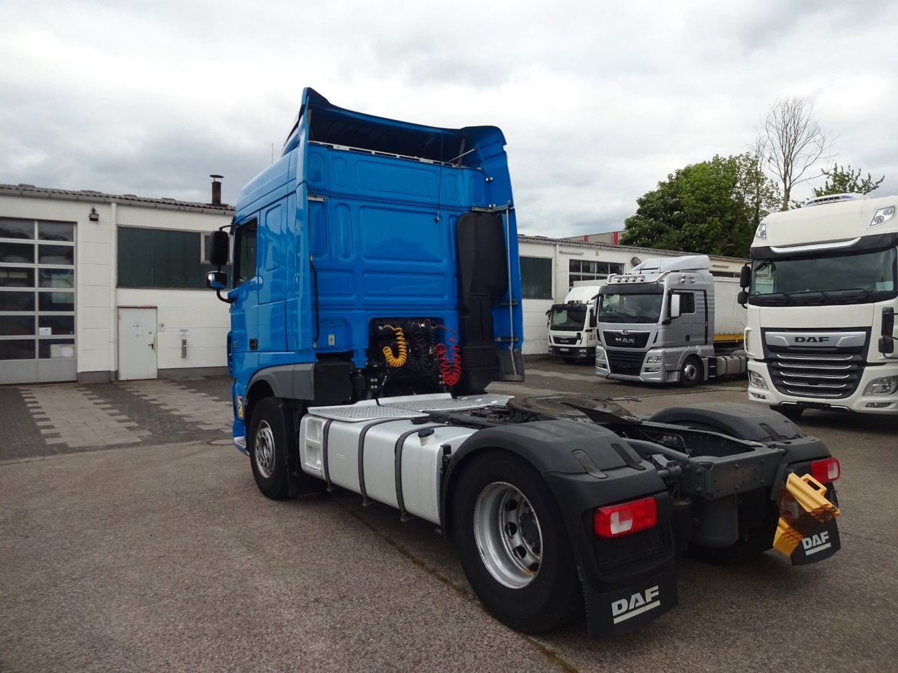 DAF XF 440, SC, Klima, 2 x Tank, Intarder, Standklim on lease DAF XF 440, SC, Klima, 2 x Tank, Intarder, Standklim: picture 6