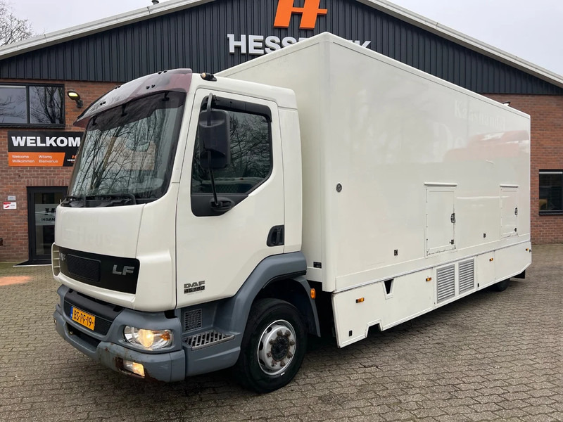 DAF LF 180 4X2 Verkoopopbouw/Verkaufsaufbau +Koeling Hydraulisch uitklapbaar - Vending truck: picture 3 DAF LF 180 4X2 Verkoopopbouw/Verkaufsaufbau +Koeling Hydraulisch uitklapbaar - Vending truck: picture 3