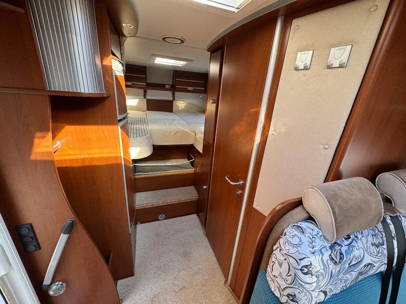 Semi-integrated motorhome Renault Dethleffs Esprit RT 6614 Half integraal DCI 150: picture 13