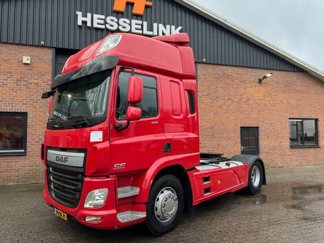 DAF CF 330 Space Cab Spoilers/Side skirts NL Truck - Tractor unit: picture 1 DAF CF 330 Space Cab Spoilers/Side skirts NL Truck - Tractor unit: picture 1