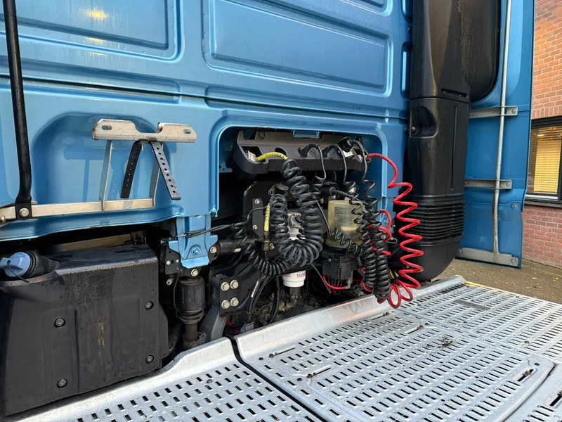 Tractor unit DAF XF 460 Space Cab Spoilers NL Truck APK 23-02-2026: picture 14 Tractor unit DAF XF 460 Space Cab Spoilers NL Truck APK 23-02-2026: picture 14