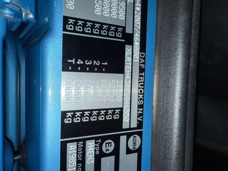 Tractor unit DAF XF 460 Space Cab Spoilers NL Truck APK 23-02-2026: picture 12 Tractor unit DAF XF 460 Space Cab Spoilers NL Truck APK 23-02-2026: picture 12