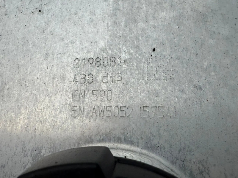 Tractor unit DAF XF 480 SSC Super Space 2x tank LED Spoilers/sideskirts 348.190KM NL Truck: picture 16 Tractor unit DAF XF 480 SSC Super Space 2x tank LED Spoilers/sideskirts 348.190KM NL Truck: picture 16