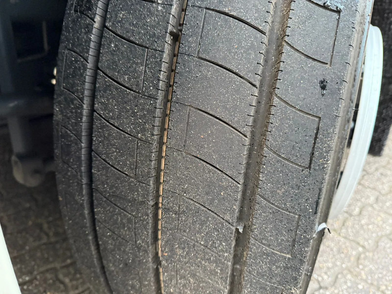 Tractor unit DAF XF 480 SSC Super Space 2x tank LED Spoilers/sideskirts 348.190KM NL Truck: picture 12 Tractor unit DAF XF 480 SSC Super Space 2x tank LED Spoilers/sideskirts 348.190KM NL Truck: picture 12