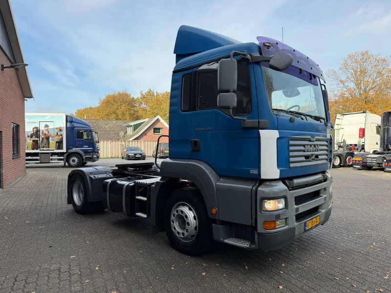 MAN TGA 18.320 Dagcabine 694.410KM NL Truck - Tractor unit: picture 2 MAN TGA 18.320 Dagcabine 694.410KM NL Truck - Tractor unit: picture 2