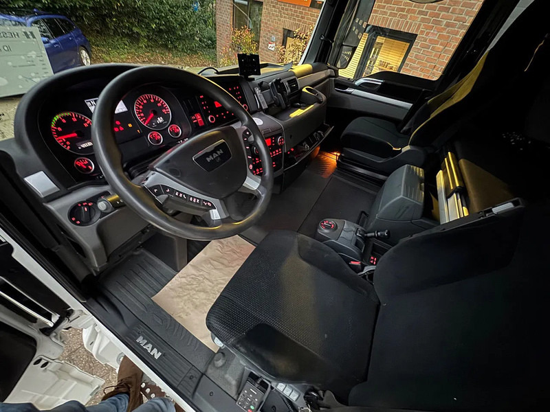 MAN TGX 18.400 4x2 XLX 426.520km!! Kompressor - Tractor unit: picture 5 MAN TGX 18.400 4x2 XLX 426.520km!! Kompressor - Tractor unit: picture 5