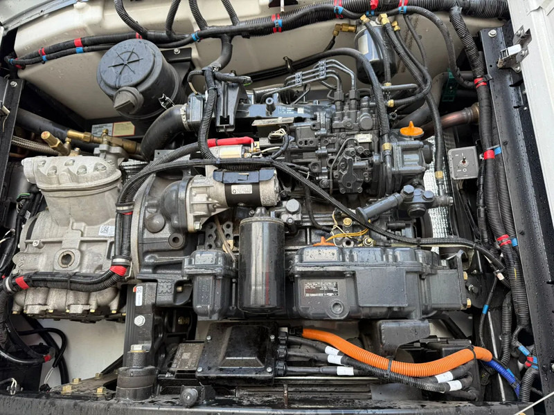 Walking floor semi-trailer kraker CF-ISO Koel / Walkingfloor Thermo King SLX 400 Nieuwstaat: picture 7 Walking floor semi-trailer kraker CF-ISO Koel / Walkingfloor Thermo King SLX 400 Nieuwstaat: picture 7