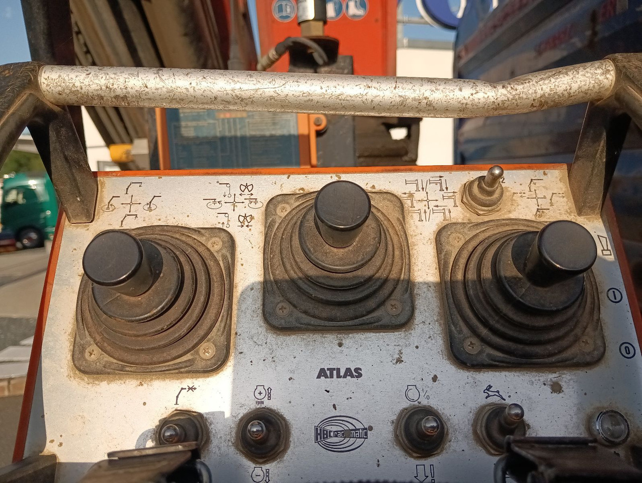 MAN TGS 26:480 6x4 EURO5 ATLAS 240.2E-A4 3-S-Kipper - Tipper, Crane truck: picture 5 MAN TGS 26:480 6x4 EURO5 ATLAS 240.2E-A4 3-S-Kipper - Tipper, Crane truck: picture 5