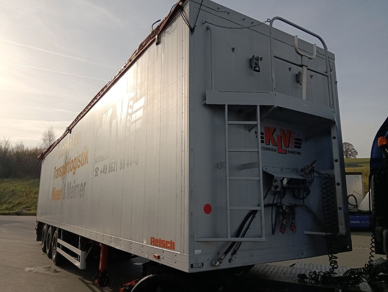 Reisch RSBS35/24LK 92m3WalkingFloor SAF Disc Boden Top - Walking floor semi-trailer: picture 1 Reisch RSBS35/24LK 92m3WalkingFloor SAF Disc Boden Top - Walking floor semi-trailer: picture 1