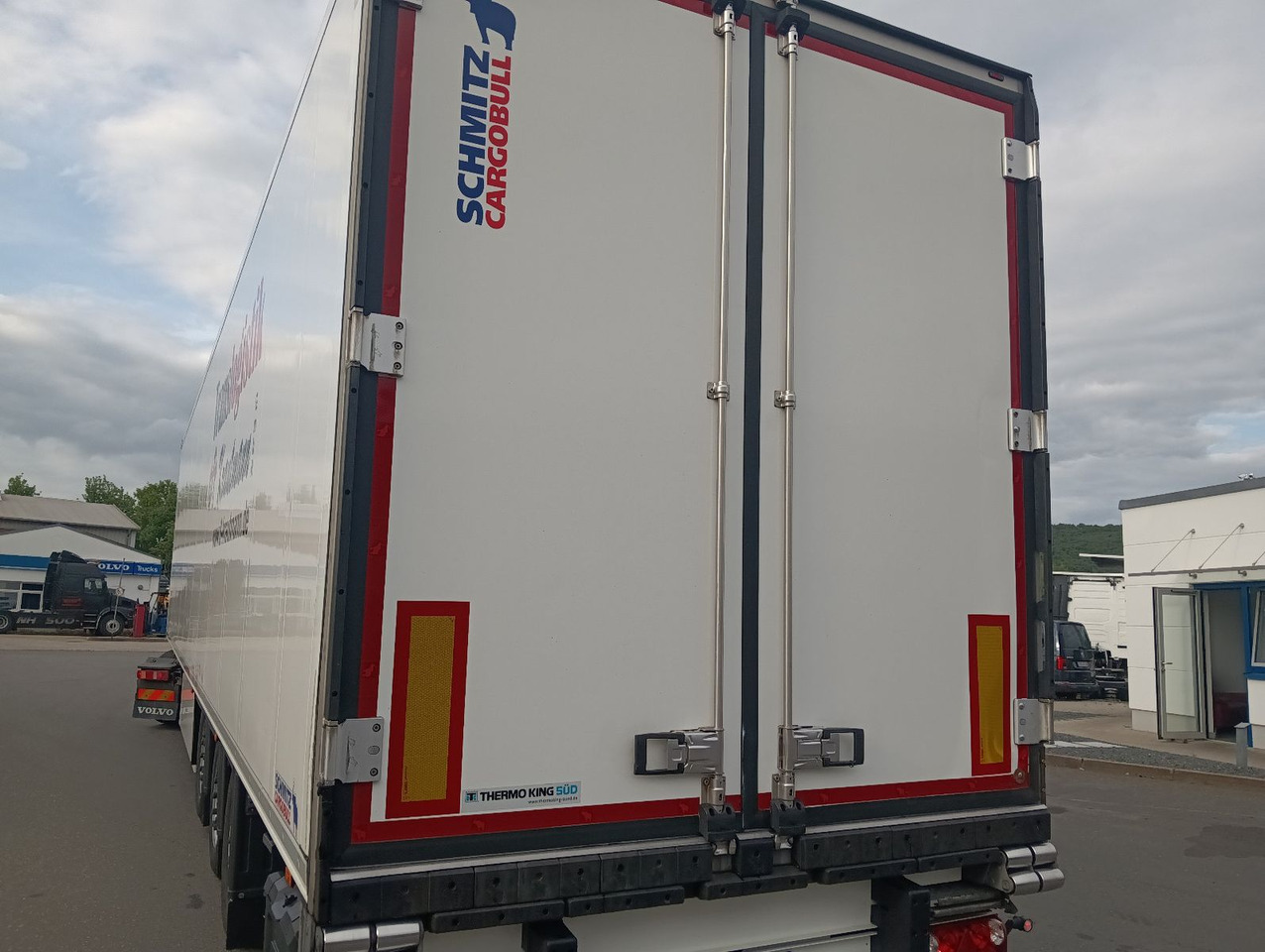 Schmitz Cargobull SKO24-FP45 Bi-Temp TK SLXi Spectrum Doppelst Blu - Closed box semi-trailer: picture 2 Schmitz Cargobull SKO24-FP45 Bi-Temp TK SLXi Spectrum Doppelst Blu - Closed box semi-trailer: picture 2