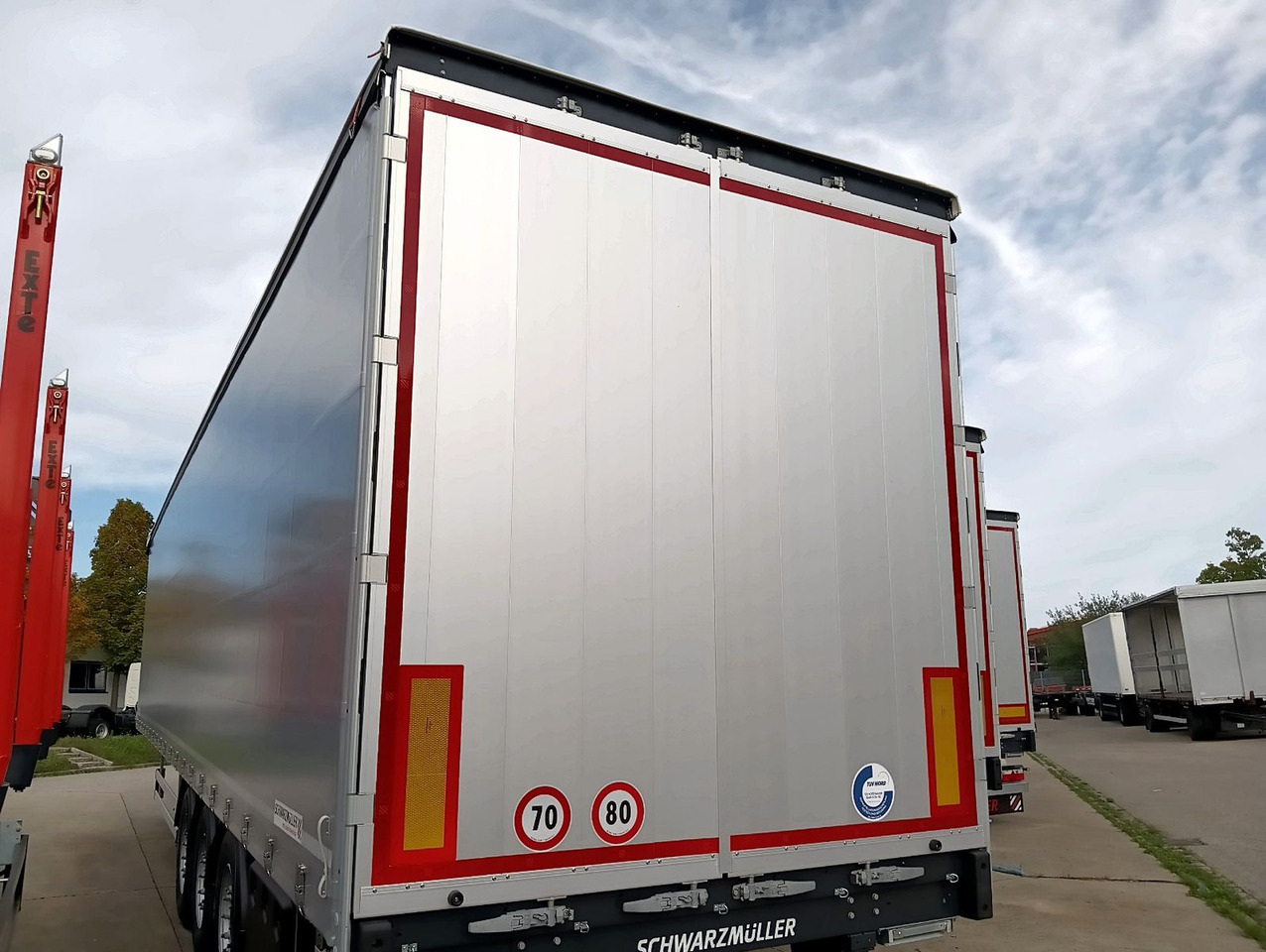 New Curtainsider semi-trailer Schwarzmüller ASSE STERZANTE, TETTUCIO APRIBILE HUBDACH LENKAC: picture 34 New Curtainsider semi-trailer Schwarzmüller ASSE STERZANTE, TETTUCIO APRIBILE HUBDACH LENKAC: picture 34