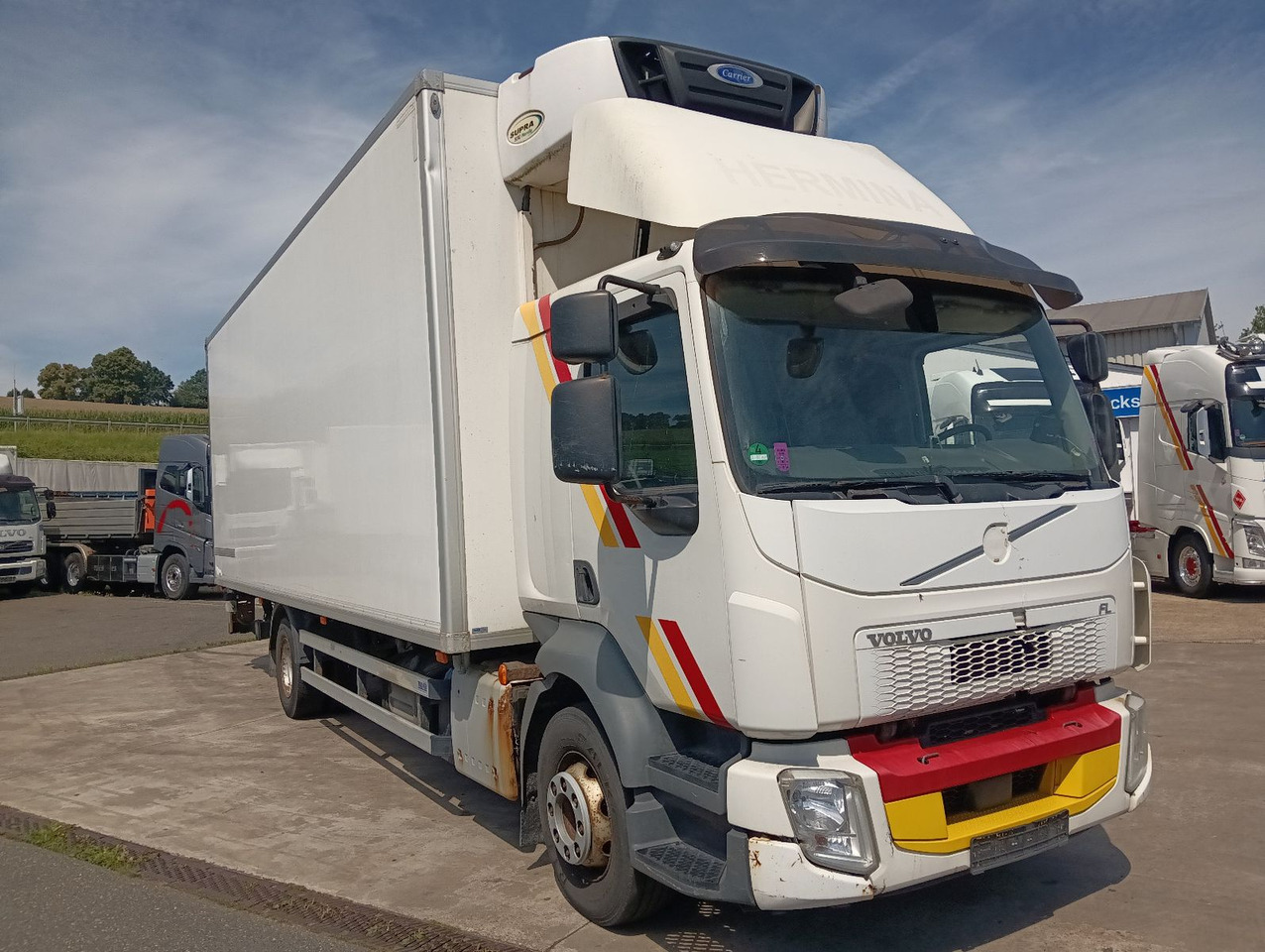 Volvo FL250 4x2R 14t CarrierSupra650 7,3m LBW1.5tKlima - Refrigerator truck: picture 4 Volvo FL250 4x2R 14t CarrierSupra650 7,3m LBW1.5tKlima - Refrigerator truck: picture 4