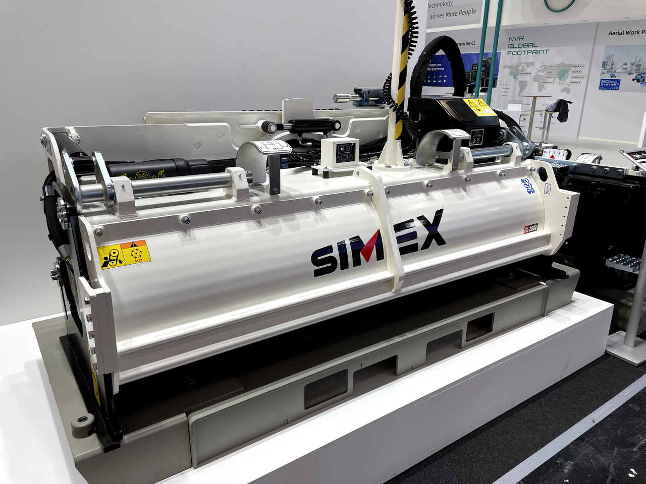 Simex PL2000 for Skid Loader with Highflow!! - Cold planer: picture 1 Simex PL2000 for Skid Loader with Highflow!! - Cold planer: picture 1