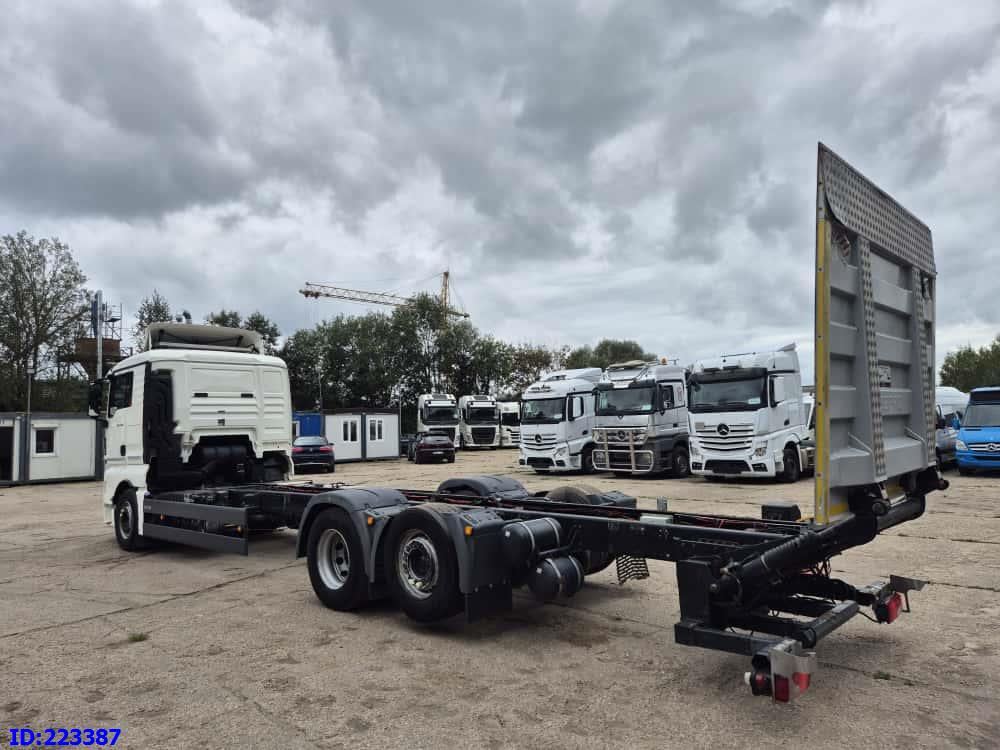 Cab chassis truck MAN TGX 26.510 WB 5900  6X2 Steering axle: picture 6
