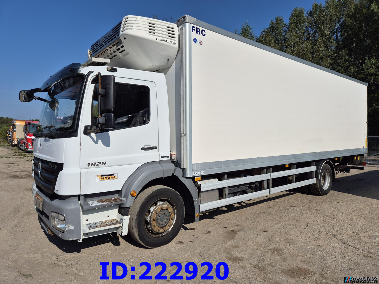 MERCEDES-BENZ Axor 1829 Manual + Tail lift - Refrigerator truck: picture 1 MERCEDES-BENZ Axor 1829 Manual + Tail lift - Refrigerator truck: picture 1