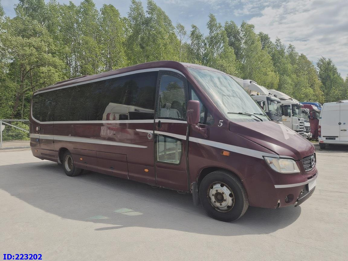 MERCEDES-BENZ Sunrider 818D Vario 33 - Seater - Minibus, Coach: picture 2 MERCEDES-BENZ Sunrider 818D Vario 33 - Seater - Minibus, Coach: picture 2