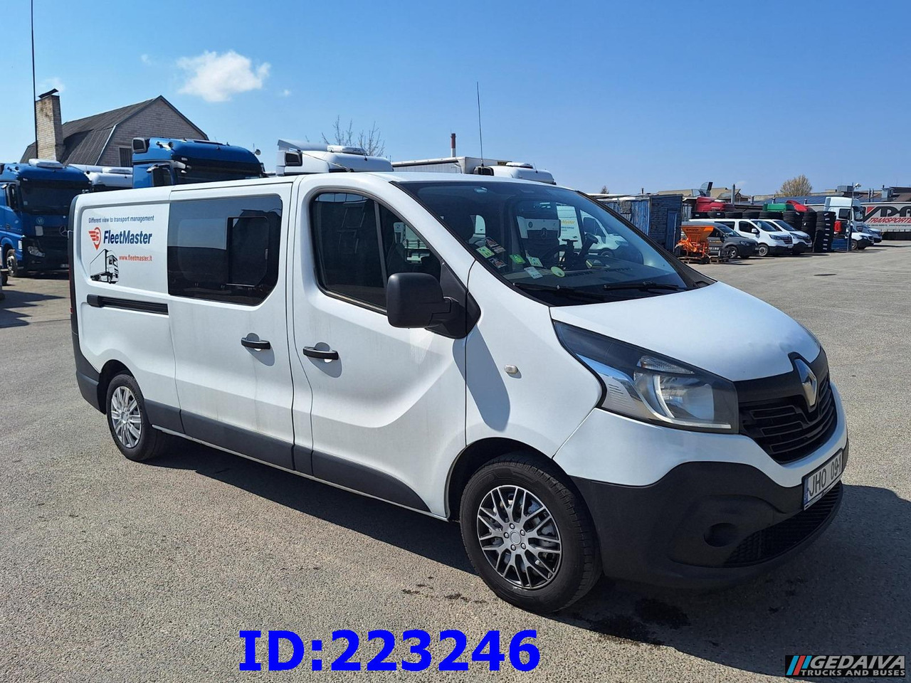 RENAULT Trafic Euro6 - Combi van: picture 4 RENAULT Trafic Euro6 - Combi van: picture 4