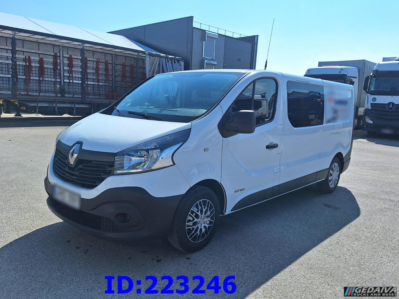 RENAULT Trafic Euro6 - Combi van: picture 1 RENAULT Trafic Euro6 - Combi van: picture 1